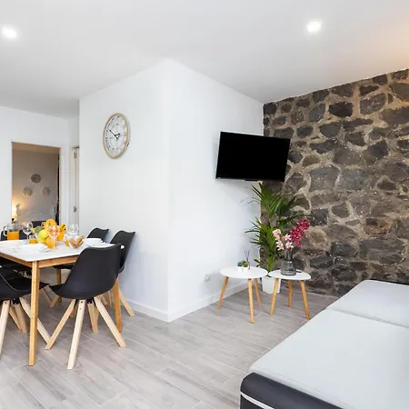 Tenohomes Sunny Terrace & Private Pool Casa vacanze