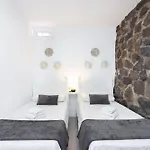 Tenohomes Sunny Terrace & Private Pool Dom wakacyjny *